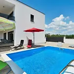 Holiday home Sunrise By Interhome *