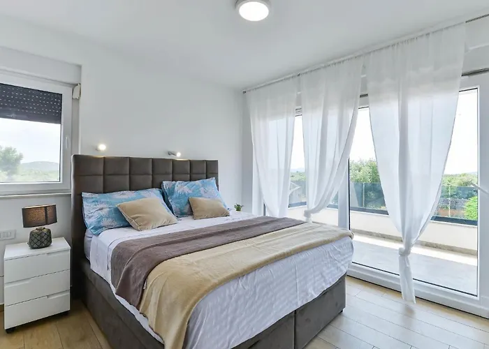 Semesterbostad Sunrise By Interhome *