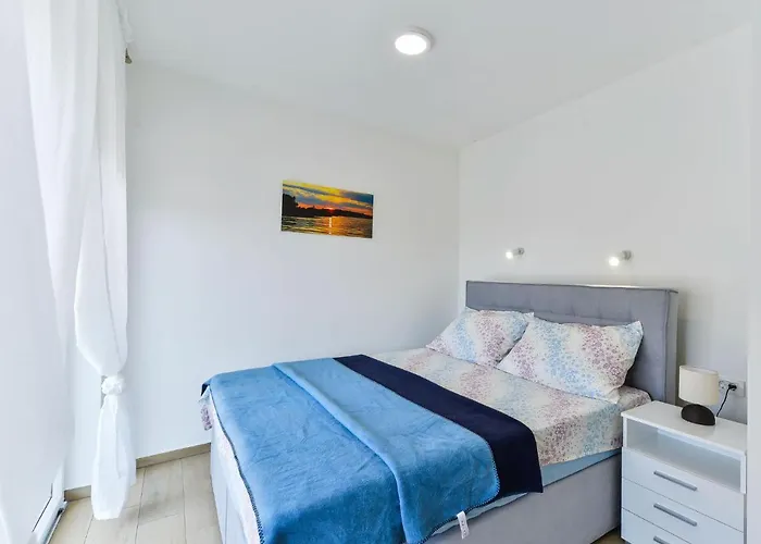 Semesterbostad Sunrise By Interhome